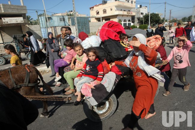 Palestinian Families Flee the Israeli Bombing of Gaza City