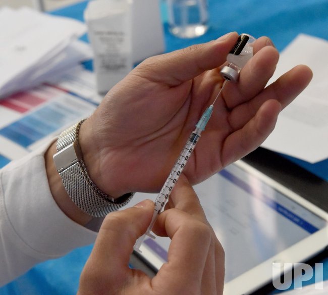 Israel Starts COVID-19 Vaccinations For Citizens In Jerusalem