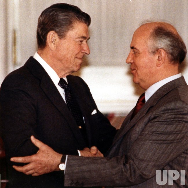 President Reagan and Mikhail Gorbachev Embrace Over INF Treaty - UPI.com