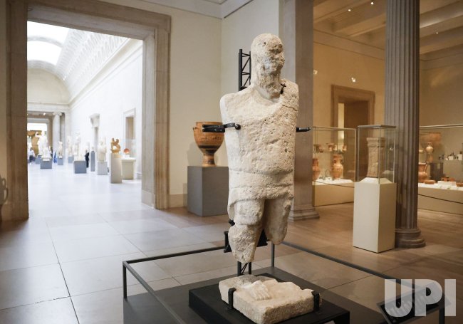 Press Preview of Colossal Limestone "Giant" at the Met .