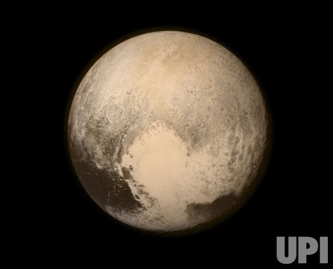 NASA's New Horizons Team Watchers the Pluto Flyby