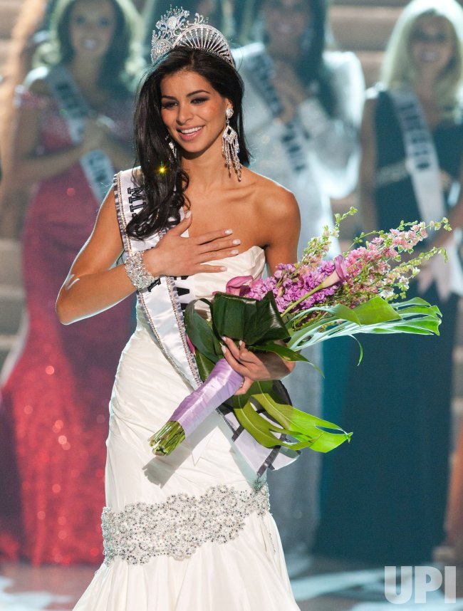 Rima Fakih crowned Miss USA 2010 in Las Vegas