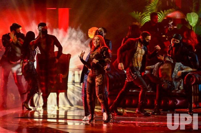 Christina Aguilera Performs at the Latin Grammy Awards in Las Vegas