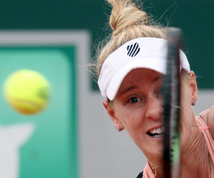 French Open: Alison Riske will try to end Iga Swiatek's 29-match streak
