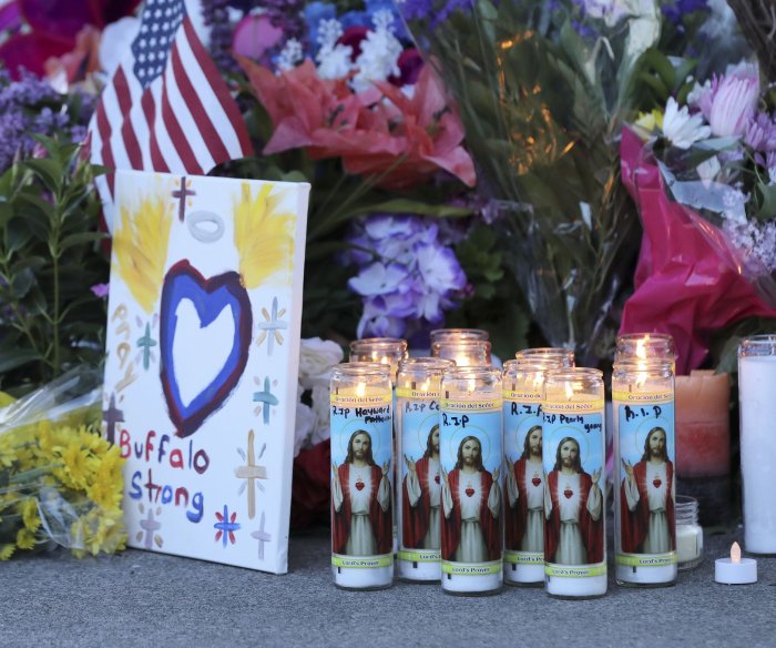 Experts advocate better red flag laws as 2022 sees 202 mass shootings