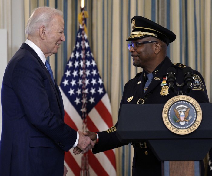 Biden touts anti-crime efforts during meeting with police chiefs