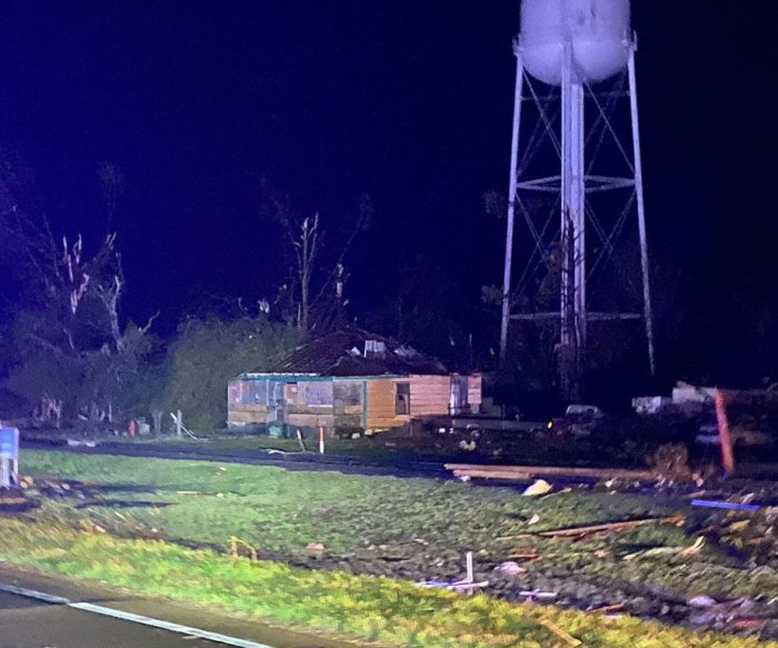 At least 23 dead as tornadoes, storms sweep through Mississippi