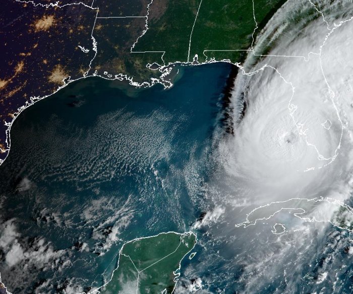 Hurricane Ian weakens into Cat 1 storm; 'catastrophic' flooding forecast for central Fla.