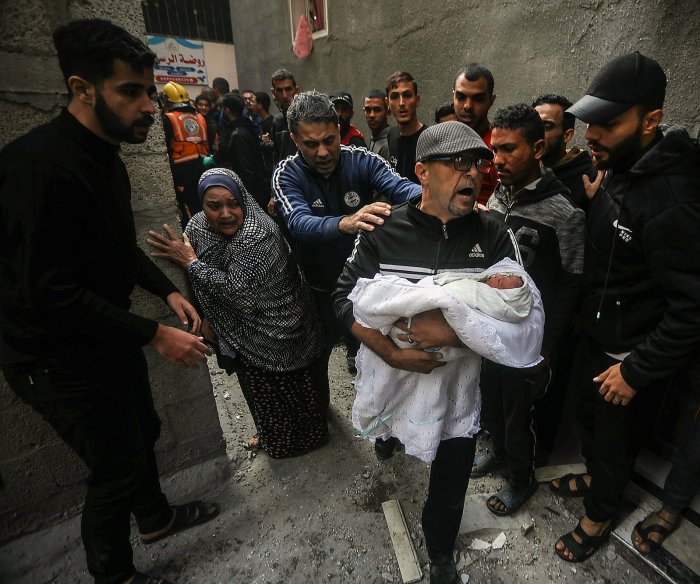 As fighting resumes, U.N. calls on Israel to avoid worsening 'catastrophic situation' in Gaza