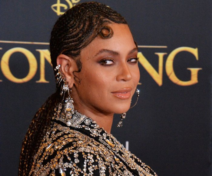 Beyoncé sets Grammy record with 32nd win