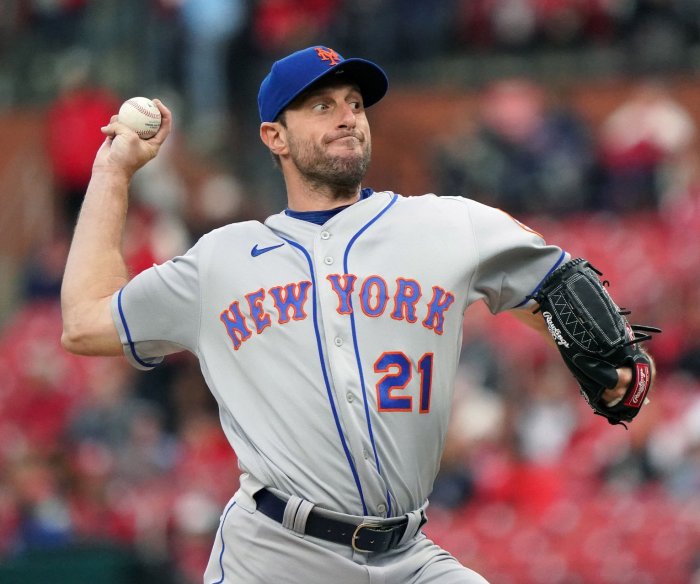 Mets' Max Scherzer loves MLB's new pace, manipulating pitch clock