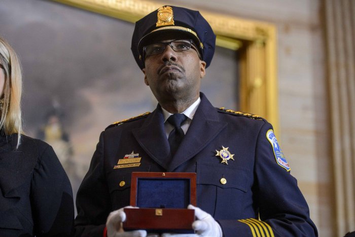 D.C., Capitol police honored with Congressional Gold Medal