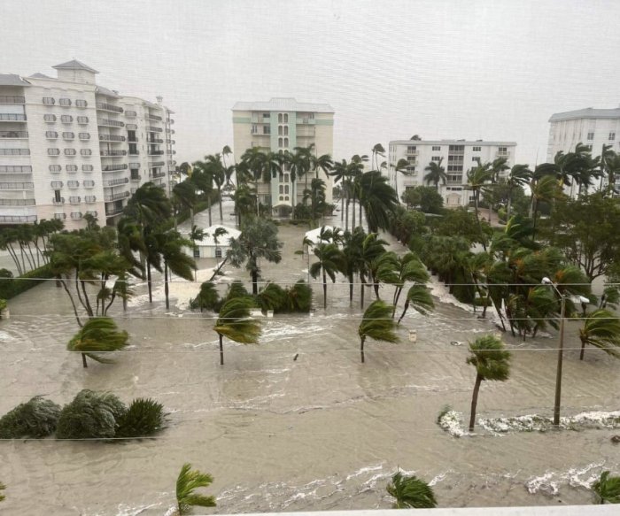 Hurricane Ian: More than 2.4M without power in Florida