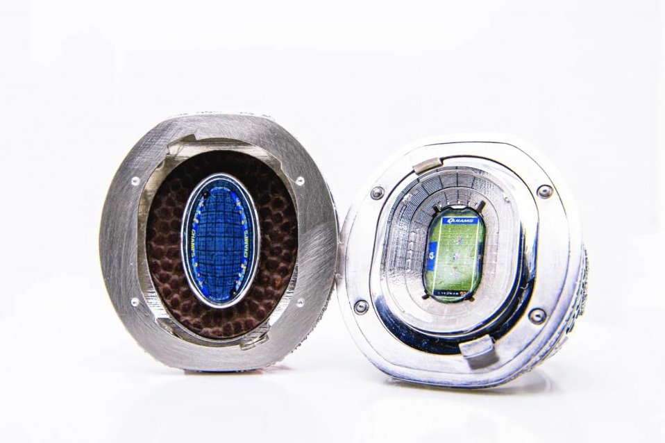 Rams' Super Bowl LVI rings include turf, game ball 