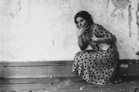 Never-before-seen images by late art photographer Francesca Woodman to be shown