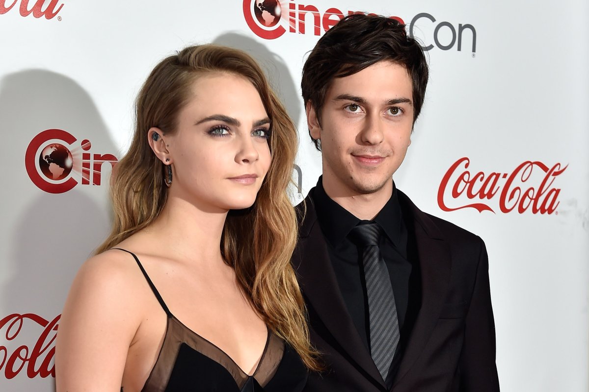 Cara Delevingne is completely in love with girlfriend St 