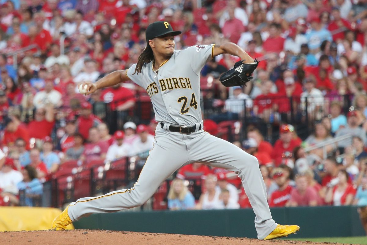 Watch: Pirates star Chris Archer gifts parents cars for Christmas