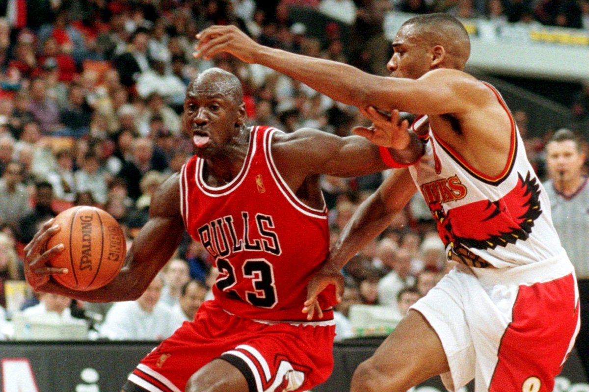 Bourgeon glans buket On This Day, March 18: Michael Jordan announces return to basketball -  UPI.com