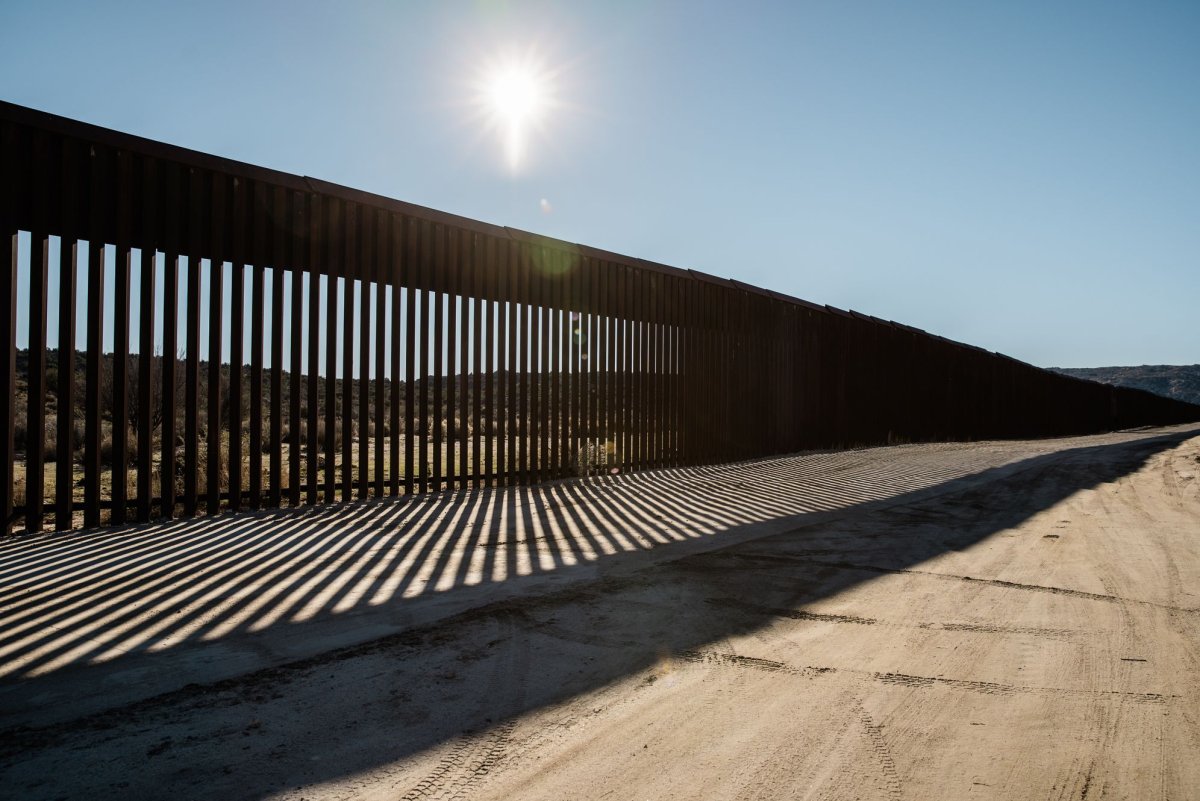 Supreme Court allows border wall construction during challenges - UPI.com