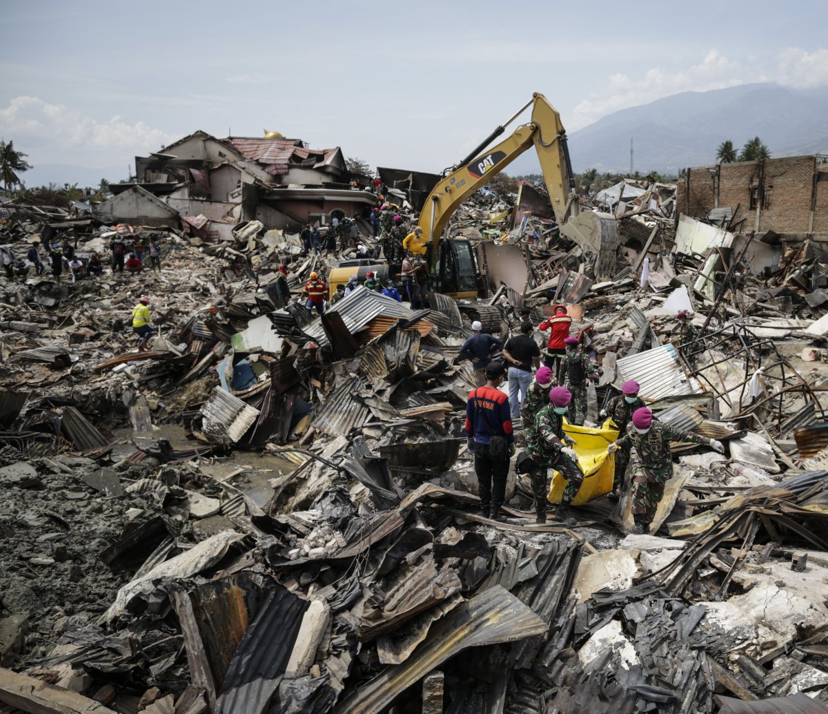 Pada hari ini, 28 September: Gempa bumi, tsunami menewaskan ratusan orang di Indonesia