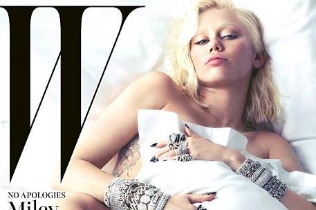 Miley Cyrus poses nude for W magazine
