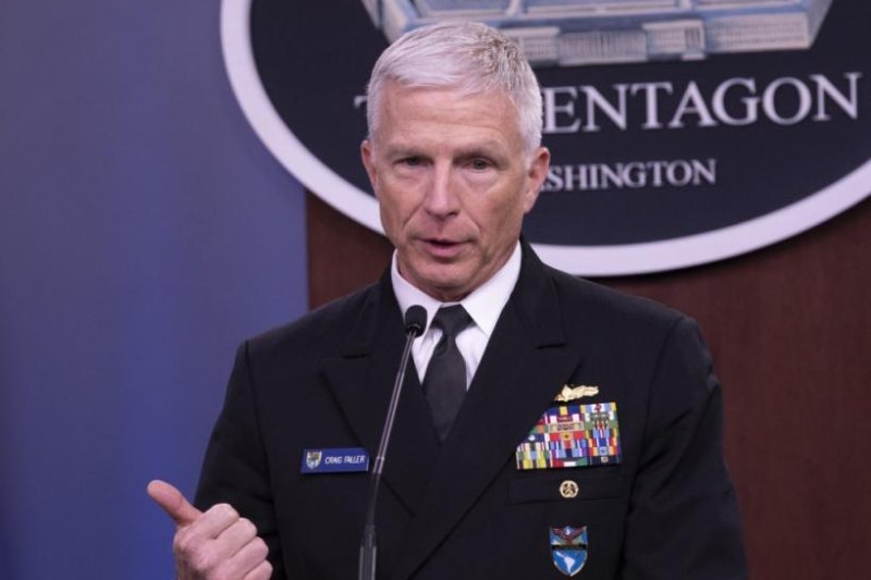 Admiral Craig S. Faller, Commander, U.S. Southern Command, briefs members of the news media in Washington, D.C. Photo by Marvin Lynchard/Department of Defense