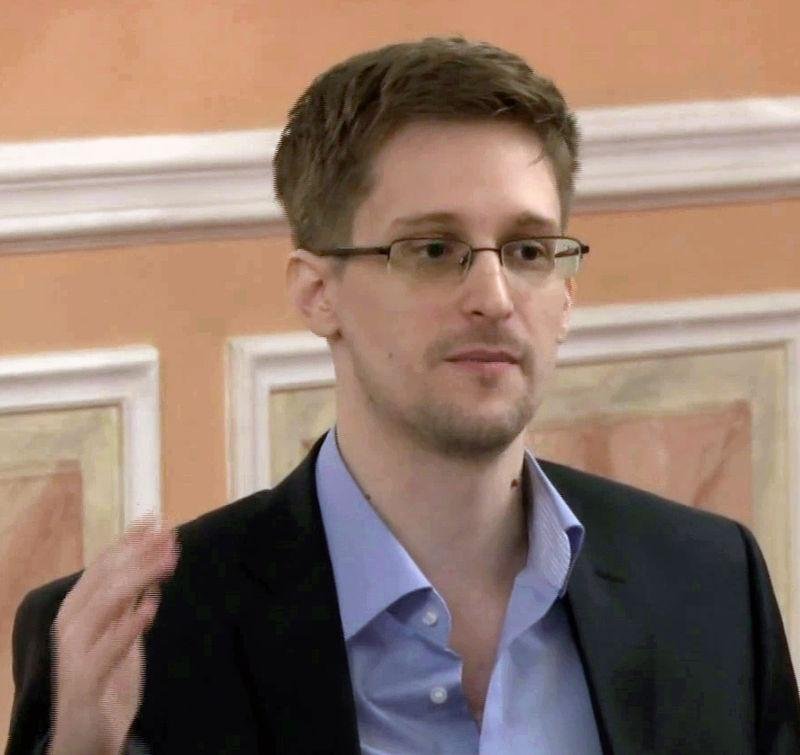 Edward Snowden in 2013 (CC/ wikimedia.org/ McZusatz)