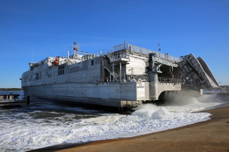 Austal nets $261.8M for work on next two Expeditionary Fast Transport ships