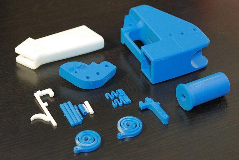 3D-printed gun pieces. (CC/Wikimedia/Vvzvlad)
