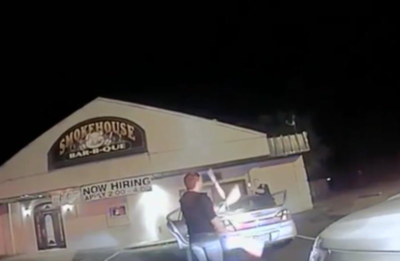 Arkansas college student juggles to prove sobriety to police