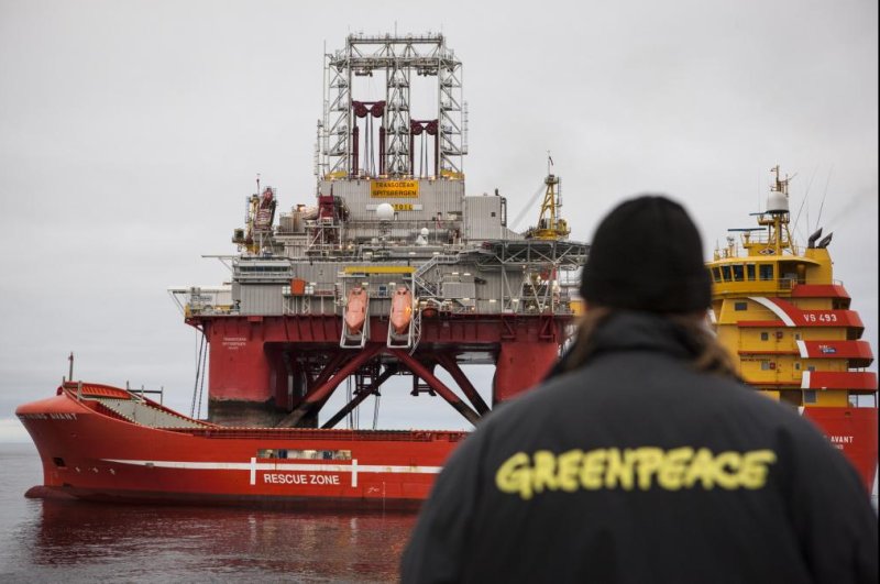 Greenpeace reacts to Norwegian energy company Statoil's decision to end arctic drilling campaign. (Photo courtesy of Greenpeace Norway)