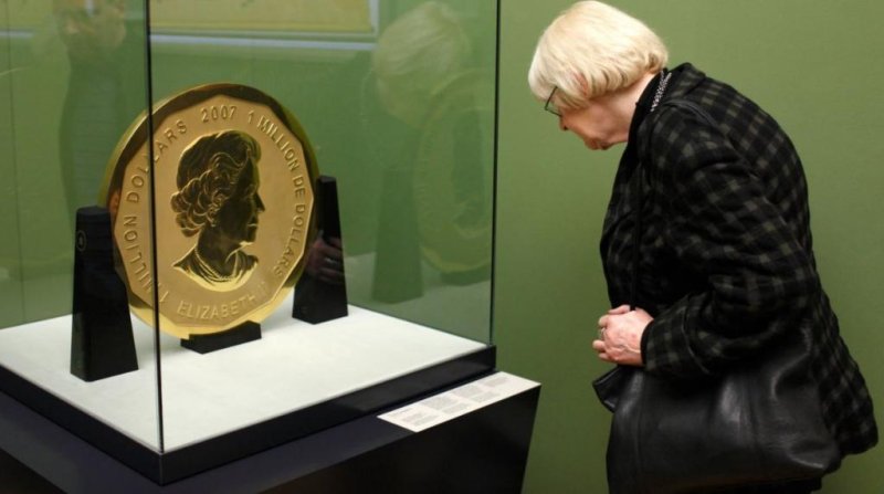 A 220-pound gold coin was stolen Monday from Berlin's Bode Museum. Photo by Marcel Mettlelshiefen/EPA