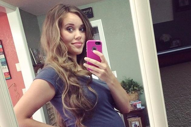 Jessa Duggar posts baby bump selfie at 22 weeks