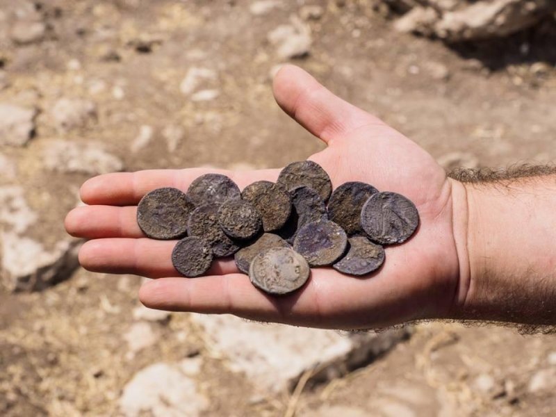 Ancient coin collector's stash found tucked in wall in Israel