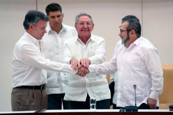 Colombia, FARC working toward New Years Day bilateral truce