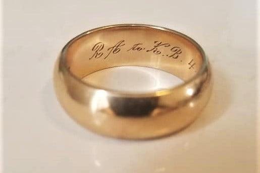 Karen Autenrieth's wedding ring, lost in the Chicago snow in 1973, is on its way back to its owner thanks to a Facebook post and Chicago's Ridge Historical Society. <a href="https://www.facebook.com/RidgeHistoricalSociety/photos/pcb.3856545361050378/3856543241050590/">Photo courtesy of the Ridge Historical Society/Facebook</a>