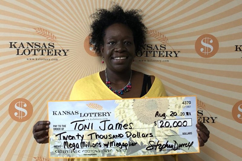 Kansas Mega Millions player wins $20,000 on her first try