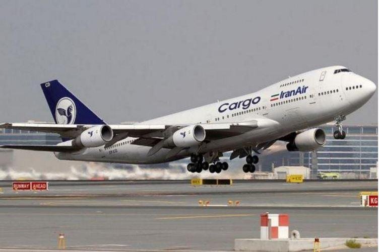 An Iran Air Boeing 747-200 takes off from Dubai International Airport on November 16, 2009. Boeing and Iran have finalized a contract for the company for 80 planes. Iran's deputy transport minister said Sunday that the amount it will pay Boeing will be nearer $8 billion, instead of the earlier reported $16.6 billion. Photo by Wikimedia Commons/Konstantin von Wedelstaedt
