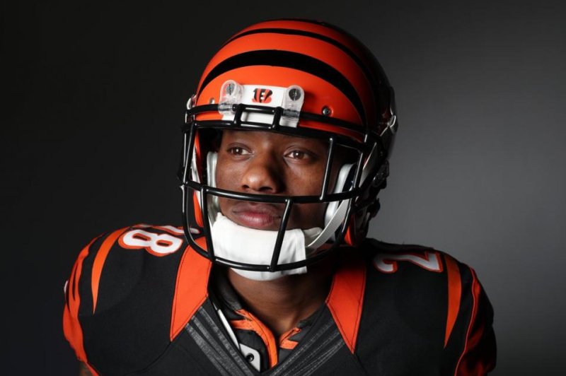 Cincinnati Bengals running back Joe Mixon (pictured) shed 12 pounds from last season's playing weight of 230, per the team's website. Photo courtesy of Cincinnati Bengals/Twitter