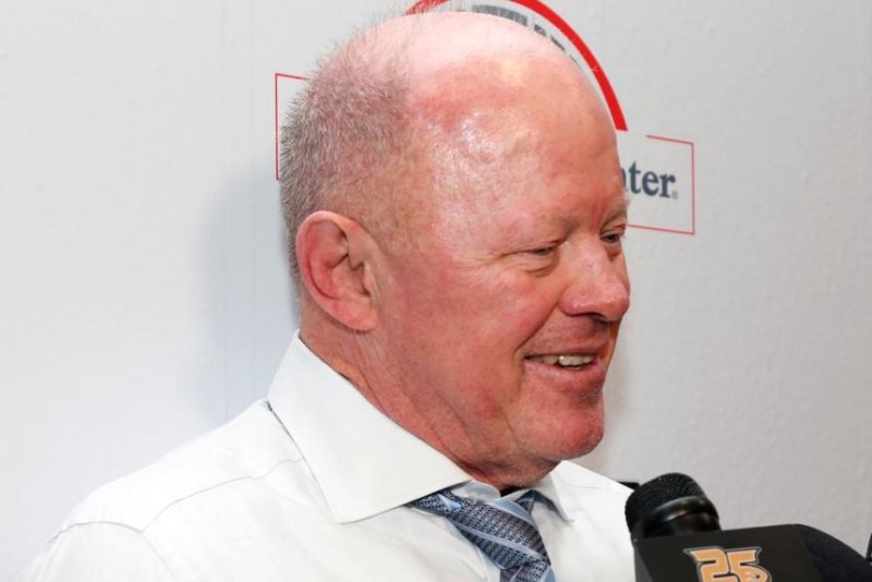 Ducks GM Bob Murray on leave amid 'investigation related to professional conduct'