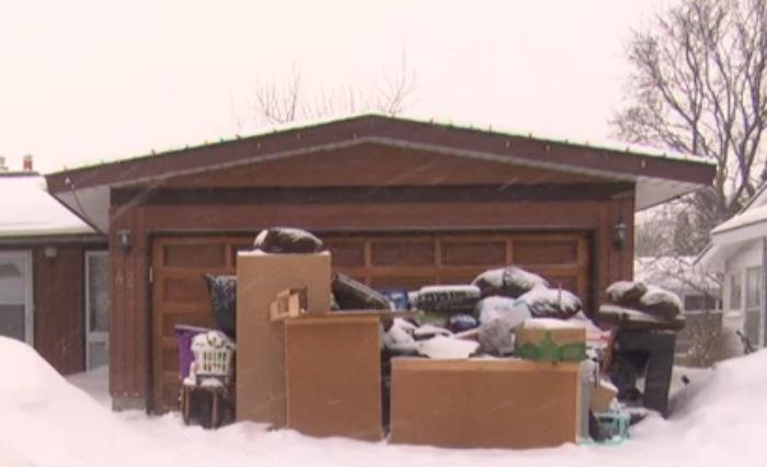 Family finds stranger's belongings on driveway due to rental scam