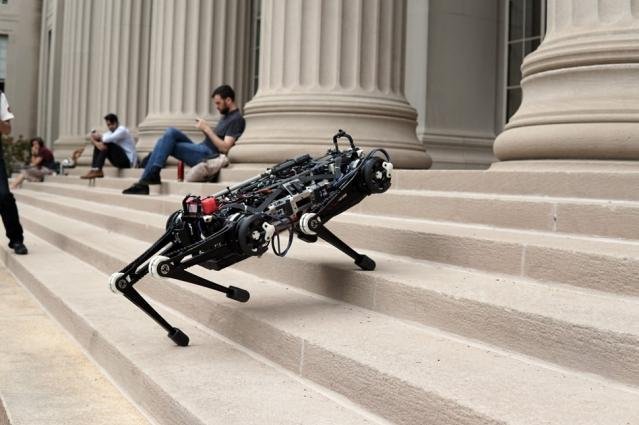 MIT's Cheetah 3 robot avoids obstacles without the help of vision