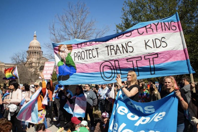 Texas resumes investigations into parents of trans children, families' lawyers confirm