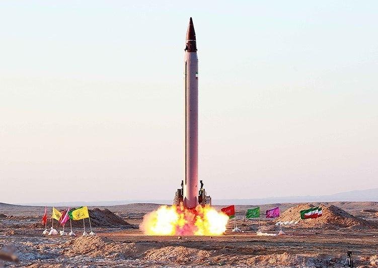 An Iranian Emad missile, part of a display of cross-country Iranian missile capability Tuesday. <a class="tpstyle" href="https://en.wikipedia.org/wiki/Emad_(missile)#/media/File:Emad_missile_by_Tasnimnews_01.jpg">Photo by Mohammad Agah/Tasnim News Agency/Wikipedia</a>