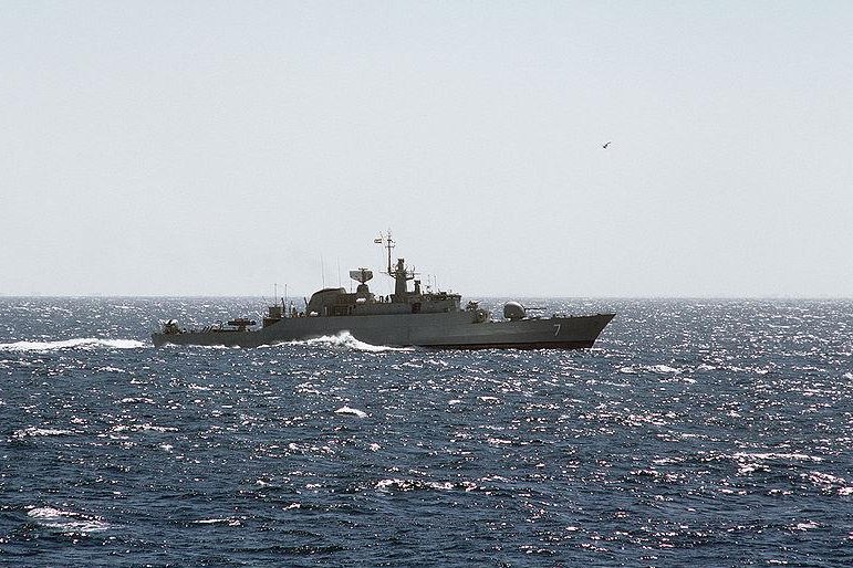 A starborad beam view of an Iranian Alvand class frigate underway in April 1988. Iran announced on February 8, 2014 that it had dispatched a military fleet to American maritime borders, a move that is largely regarded as a public relations stunt. (CC/U.S. Government/PH1 Alex Hicks)