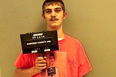 Maine man wears shirt showing his old mugshot in new jailhouse photo
