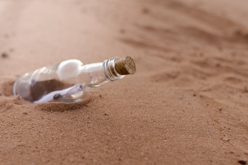 Taylor Ney and Aaron Murray found a message in a bottle at Neptune Beach in Florida that was written by a trio of 7th grade girls in 2014. <a href="https://pixabay.com/photos/message-bottle-treasure-sea-beach-4589929/">Photo by Marvinton/Pixabay.com</a>