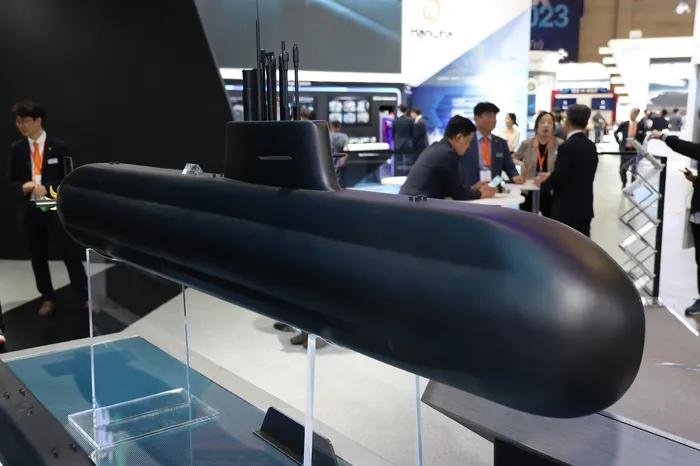 A model of a prototype for a stealth submarine developed by South Korean shipbuilder Hanwha Ocean is displayed. Photo courtesy of Hanwha Ocean