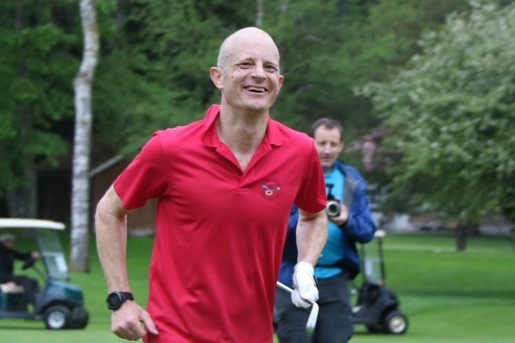 Swiss golfer plays 252 holes in 12 hours for Guinness record