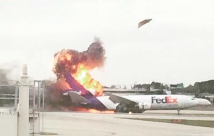 FedEx cargo plane catches fire landing at Fort Lauderdale airport